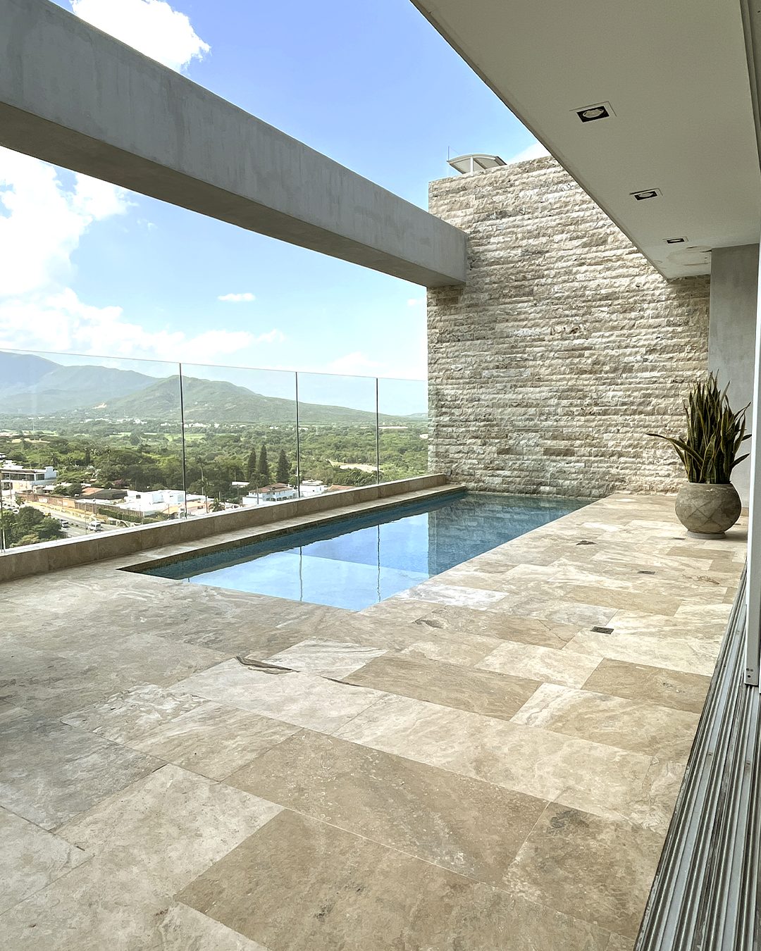 Piscinas en travertino